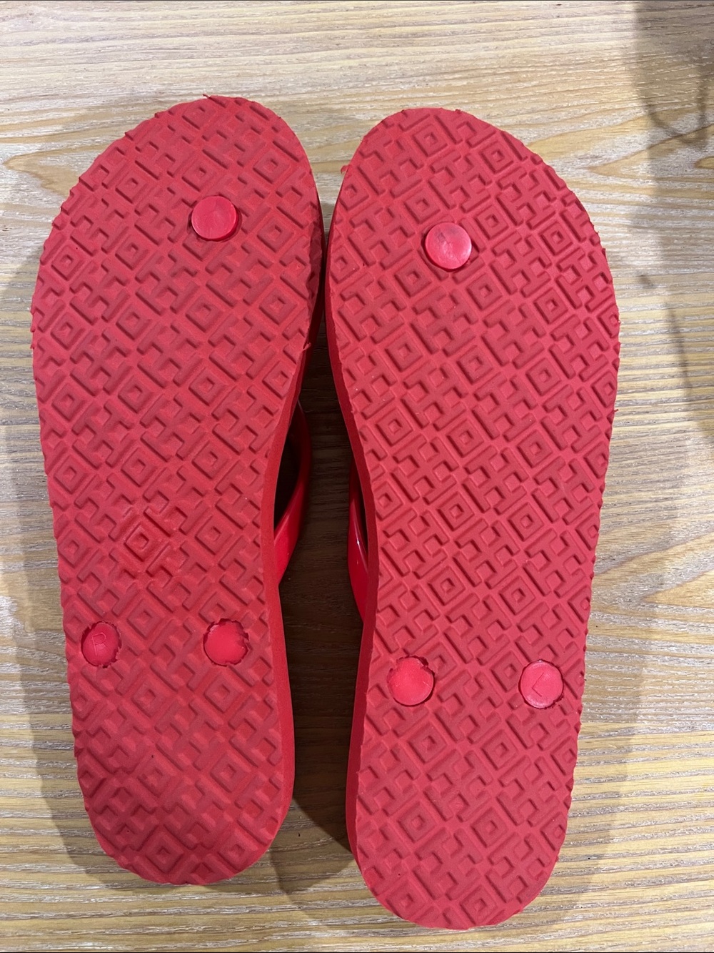 Tory Burch Red Jelly Logo Flip Flops - Picture 2 of 3